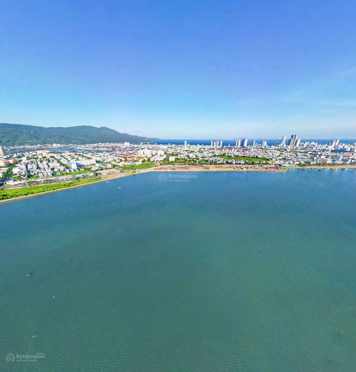 Peninsula Đà Nẵng view trực diện sông Hàn